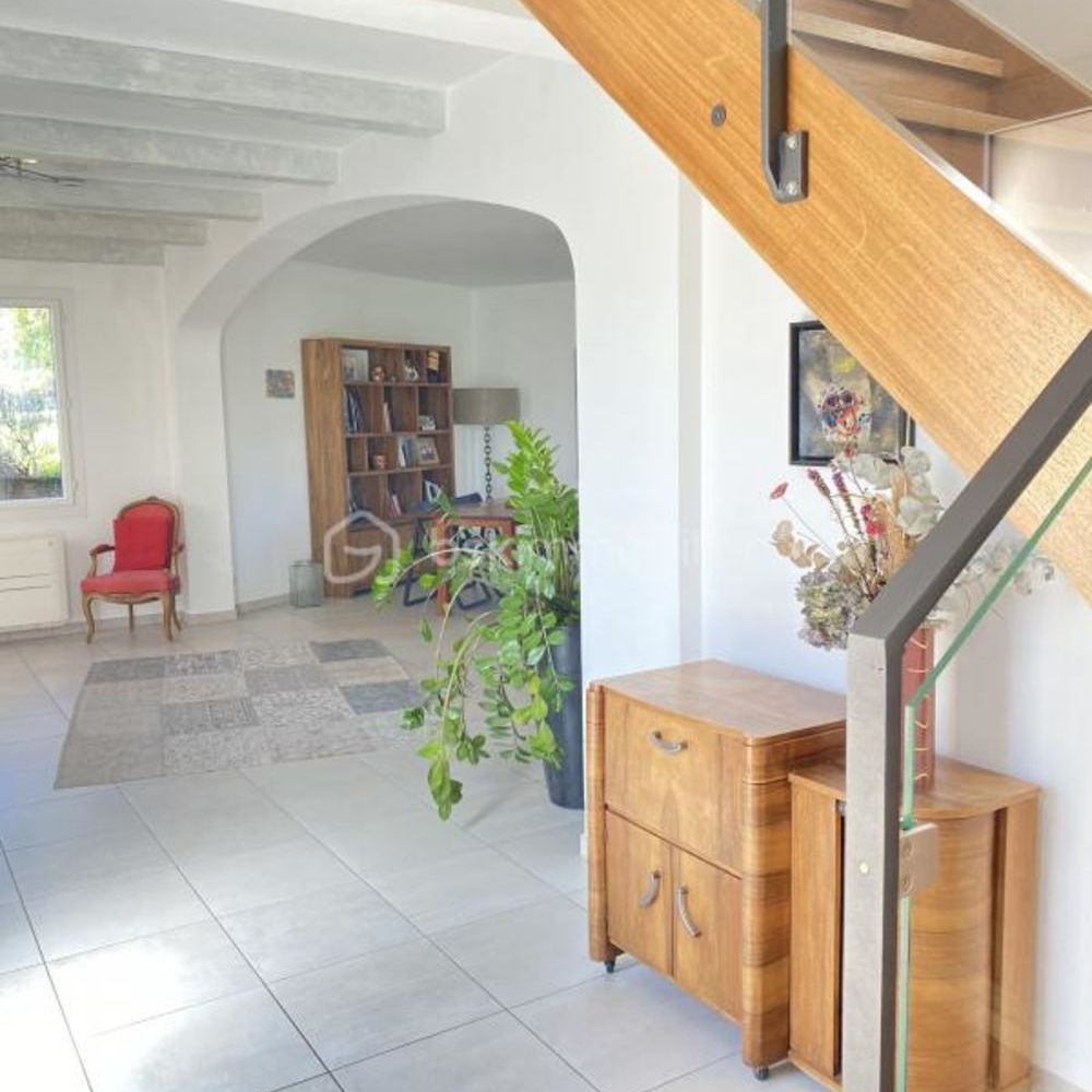 � vendre  Villa Pourri�res (83910)