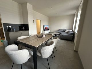  Appartement � louer 4 pi�ces 96 m�