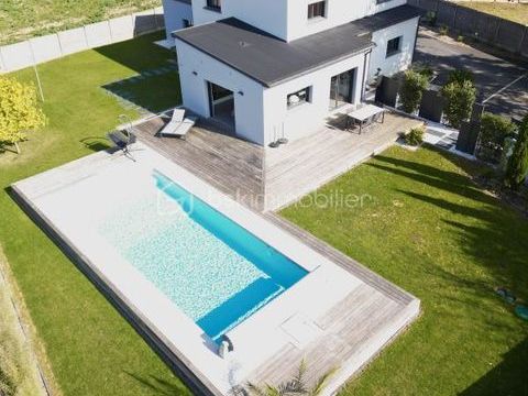   Maison contemporaine de standing � 5 chambres - piscine Maison - 6 pi�ce(s) - 162 m�