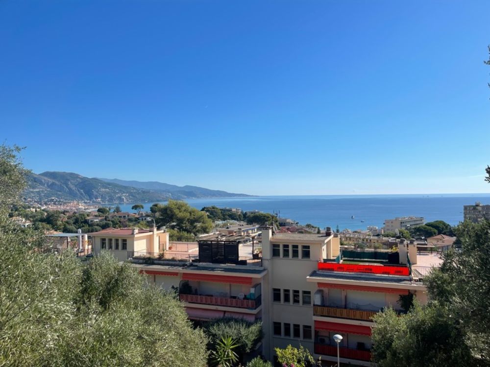 � vendre  Appartement Roquebrune-Cap-Martin (06190)
