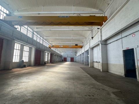 A LOUER - BATIMENT D'ACTIVITE 10000 71880 Chatenoy le royal