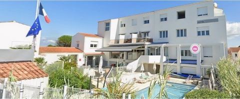 Charente Maritime (17), A Vendre Ile Oléron Hôtel Bureau de charme 22 chambres, emplac n°1 face à l'Océan 2350000 17310 Saint pierre d oleron