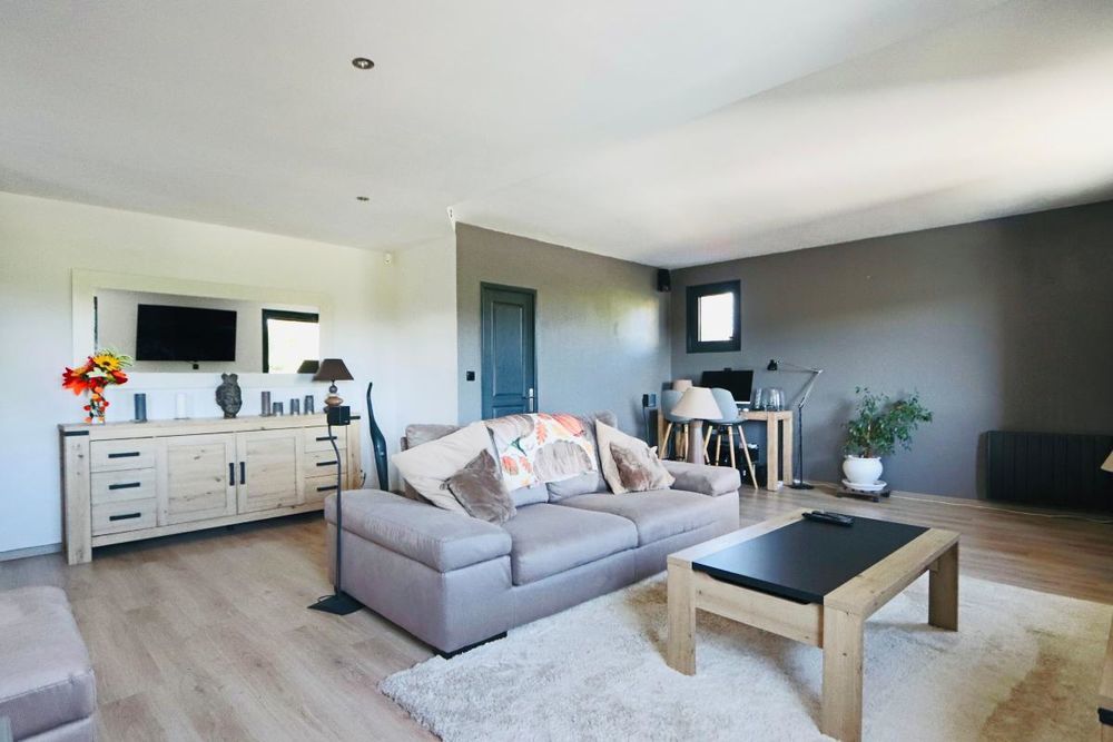 � vendre  Maison Genay (69730)