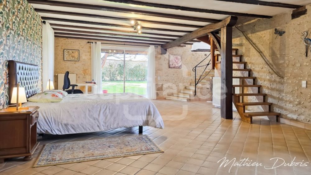 � vendre  Propri�t�/ch�teau Veyrines-de-Vergt (24380)