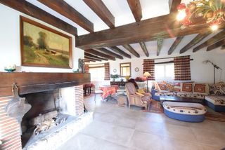  Propri�t�/ch�teau � vendre 8 pi�ces 187 m�