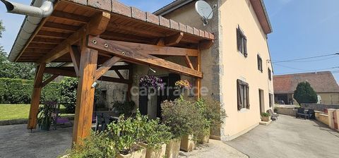   Grande ferme r�nov�e avec d�pendances - proximit� Pontarlier et 45 minutes de la Suisse Maison - 6 pi�ce(s) - 172 m�