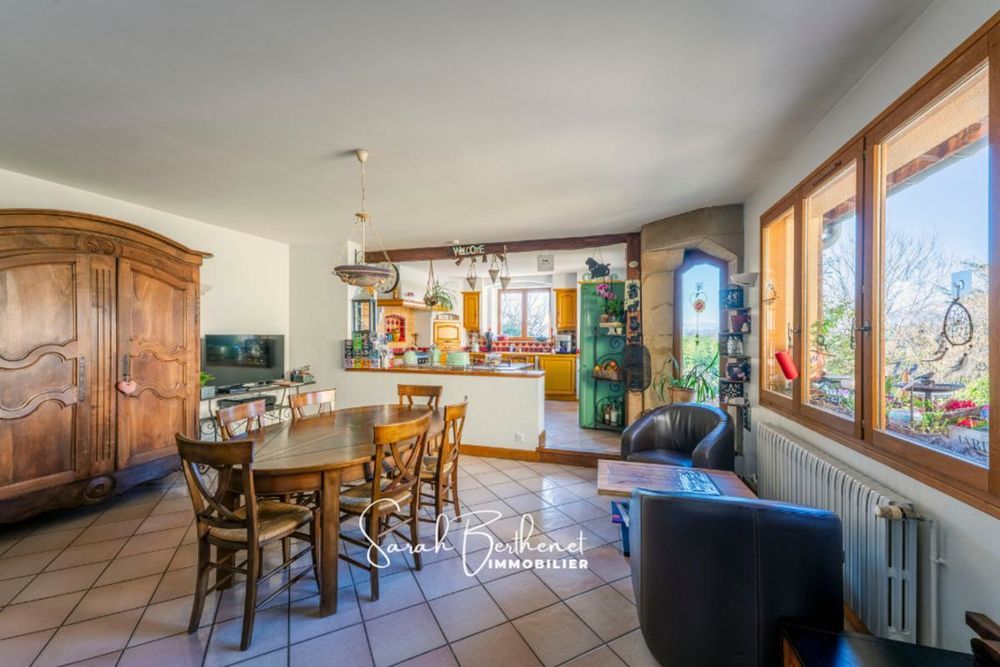 � vendre  Villa La Tour-de-Salvagny (69890)