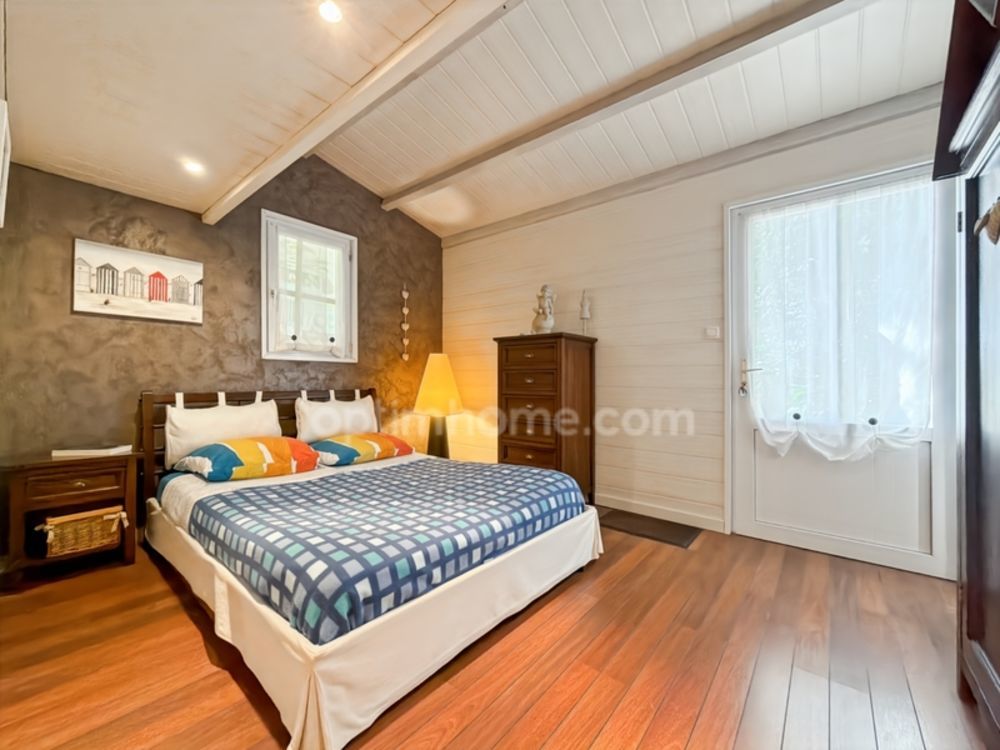 � vendre  Maison Saint-Martin-de-R� (17410)