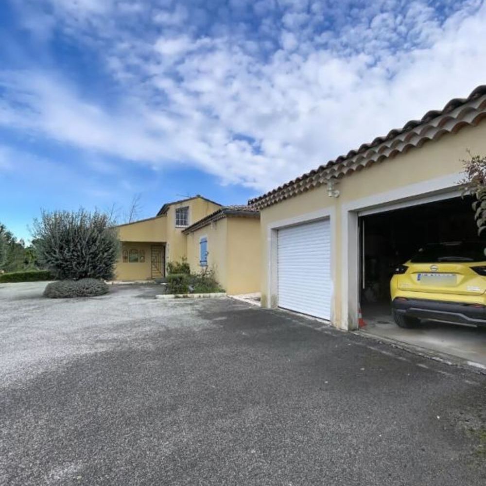 � vendre  Villa Olli�res (83470)