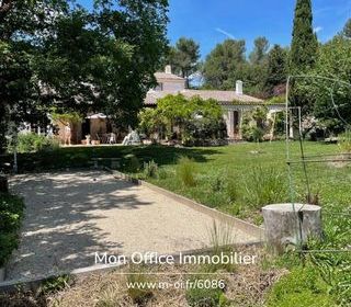  Maison � vendre 8 pi�ces 230 m�