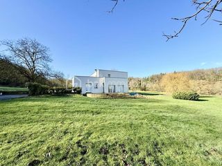  Propri�t�/ch�teau � vendre 9 pi�ces 195 m�