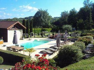  Maison � vendre 8 pi�ces 344 m�