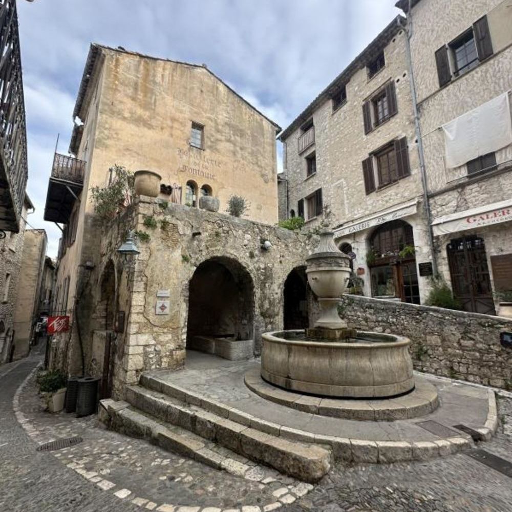 � vendre  Maison Saint-Paul-de-Vence (06570)