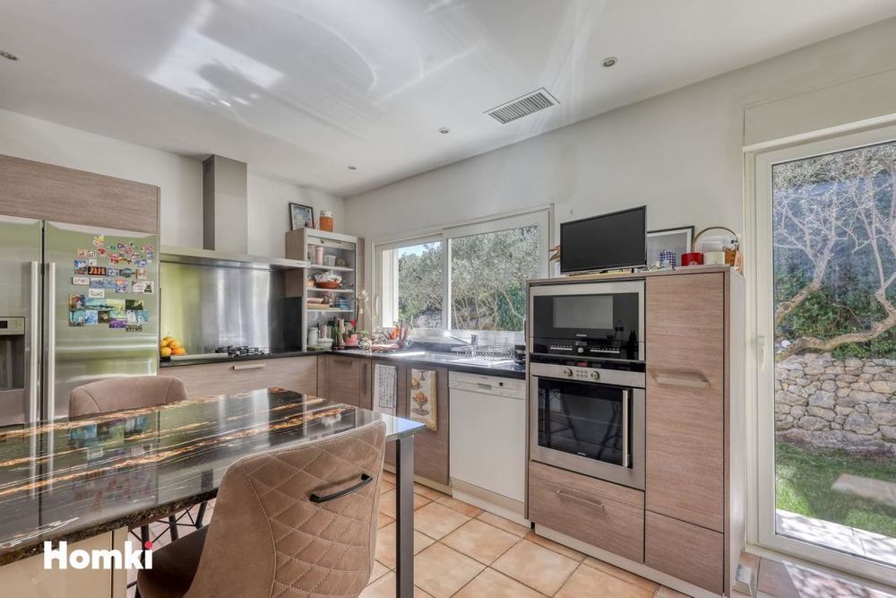 � vendre  Villa La Cadi�re-d'Azur (83740)