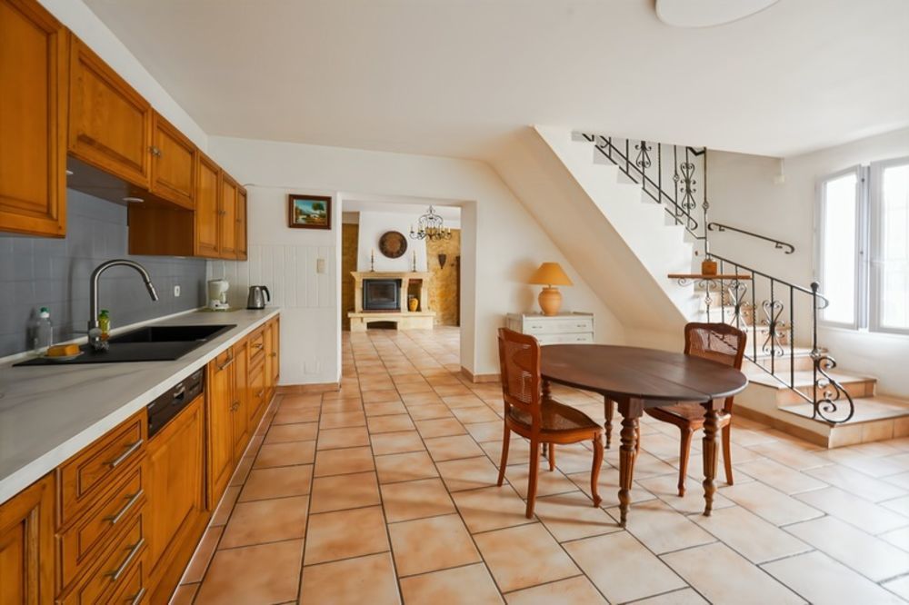 � vendre  Maison Orange (84100)