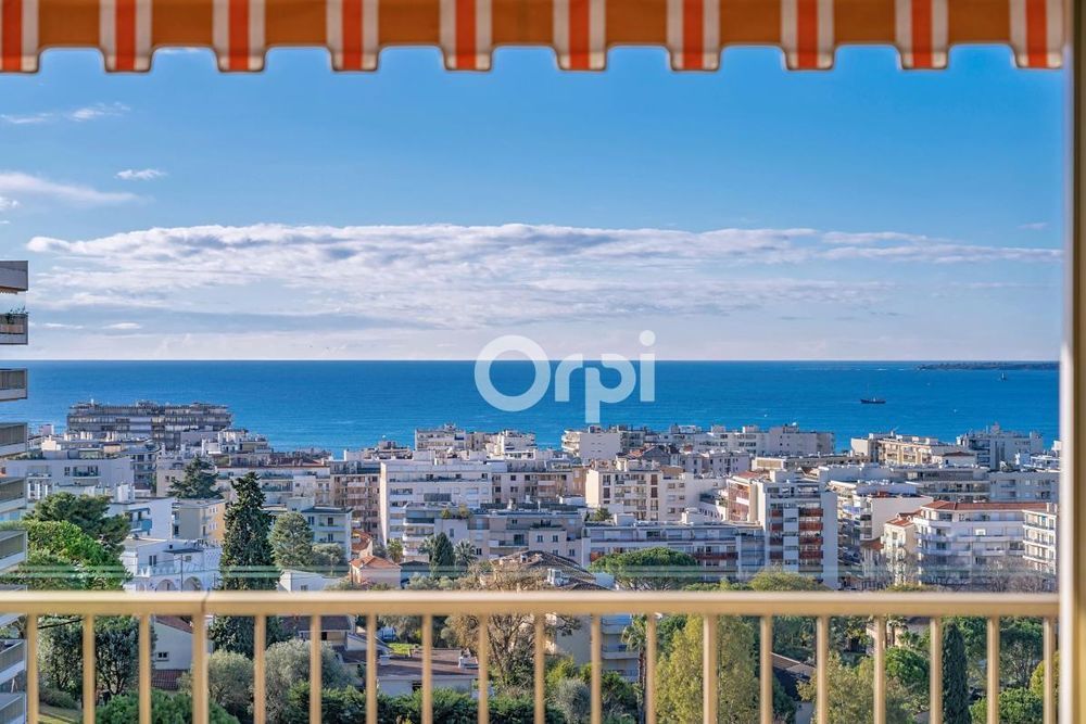 � vendre  Appartement Antibes (06600)