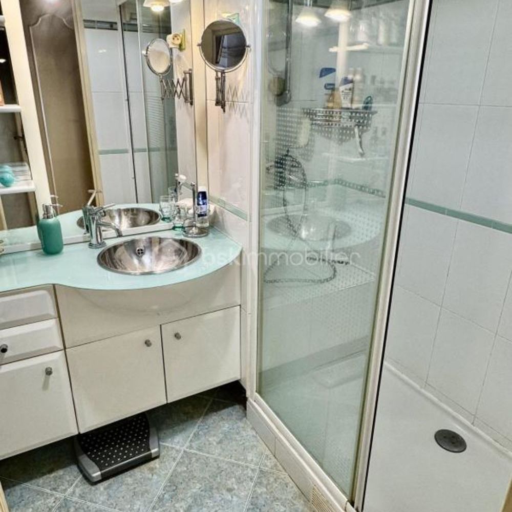 � vendre  Appartement Paris 10