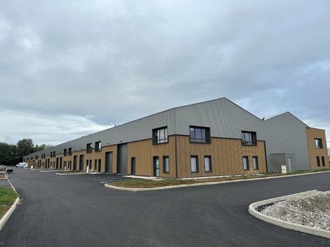 Local d'activit&eacute; &agrave; vendre BOURGOIN JALLIEU (38), local d'une surface totae de 234 m&sup2; dont 182 m&sup2; d'activit&eacute;, 26 m&sup2; de bureaux am 321600 38300 Bourgoin jallieu