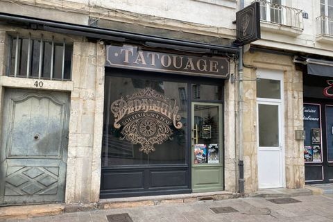 A LOUER - LOCAL COMMERCIAL 800 71100 Chalon sur saone