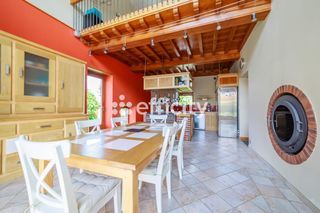  Maison � vendre 8 pi�ces 306 m�