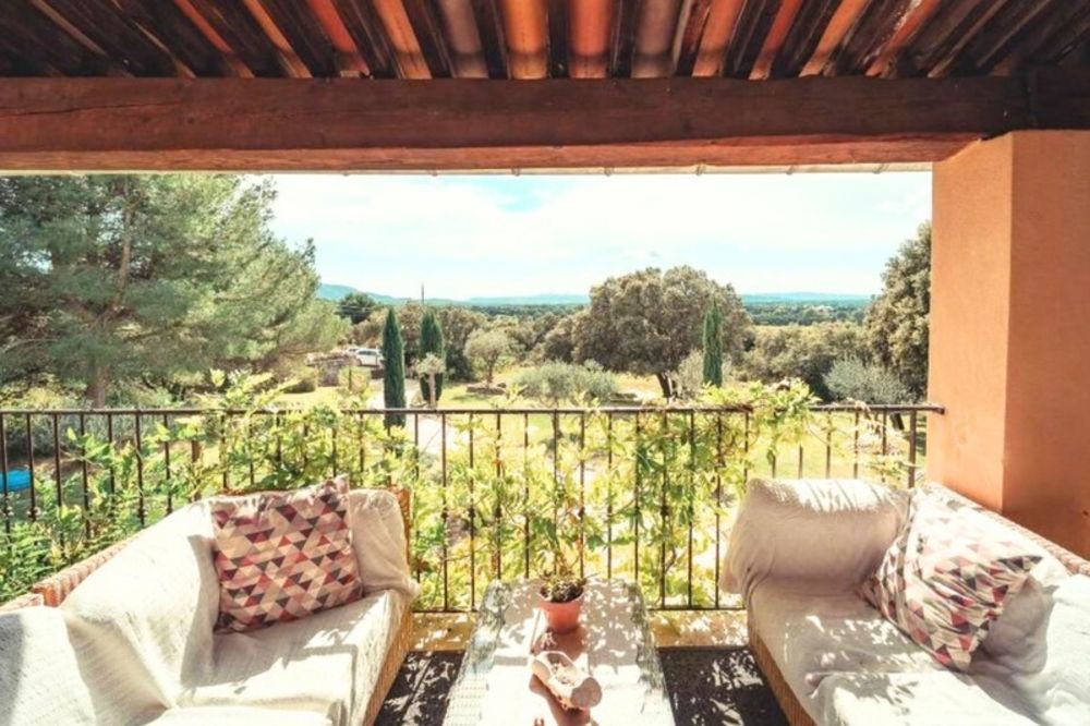 � vendre  Maison Lagnes (84800)