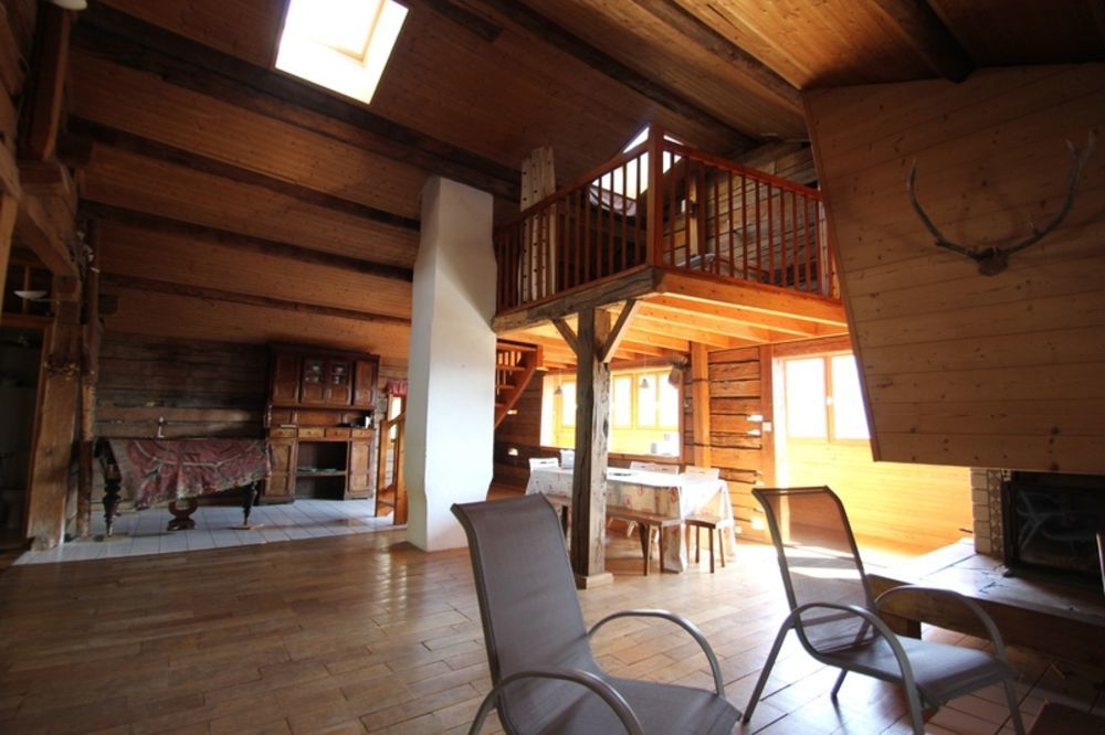 � vendre  Chalet Saint-Jean-de-Sixt (74450)