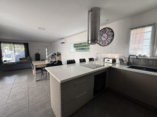  Villa � vendre 4 pi�ces 130 m�