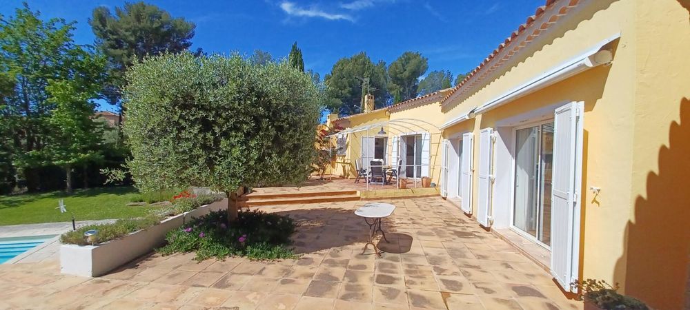 � vendre  Maison Saint-Cyr-sur-Mer (83270)
