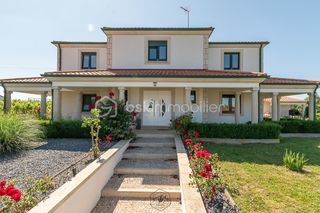  Propri�t�/ch�teau � vendre 8 pi�ces 251 m�