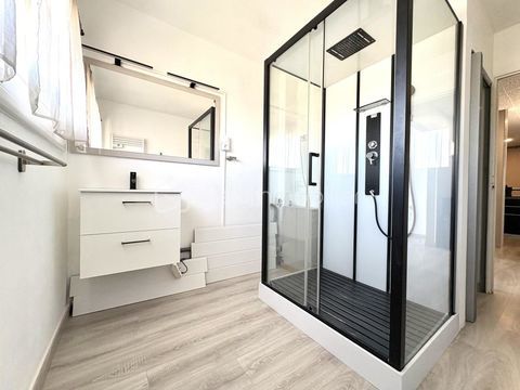   COUP DE C�UR � SUPERBE T3 R�NOV� EN �TAGE �LEV� AVEC VUE PANORAMIQUE Appartement - 3 pi�ce(s) - 72 m�