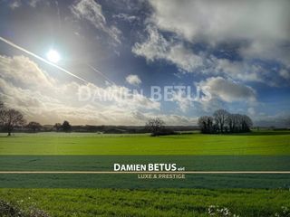  Propri�t�/ch�teau � vendre 14 pi�ces 2655 m�