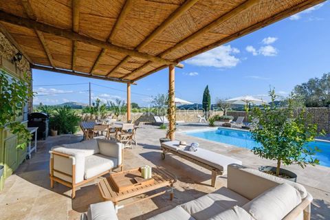   SUPERBE MAS EN PIERRES ENTIEREMENT RENOVE DANS LE GARD Maison - 5 pi�ce(s) - 185 m�