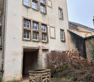  Immeuble � vendre 10 pi�ces 253 m�