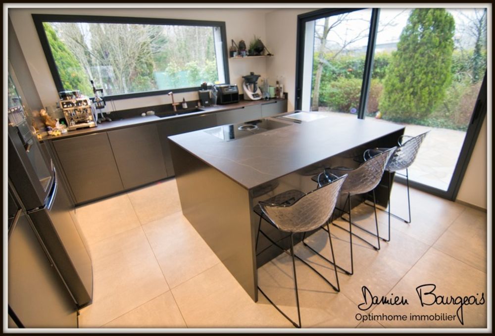 � vendre  Maison Ornex (01210)