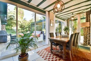  Villa � vendre 6 pi�ces 234 m�