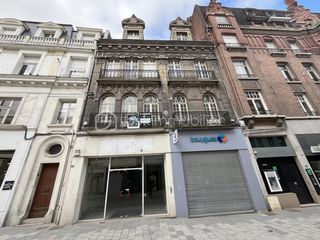  Immeuble � vendre 15 + pi�ces 625 m�