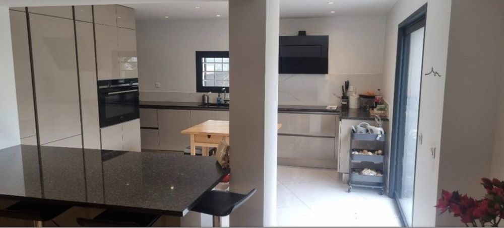 � vendre  Villa Aubagne (13400)