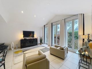  Villa � vendre 8 pi�ces 212 m�