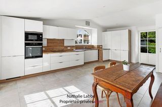  Maison � vendre 9 pi�ces 210 m�