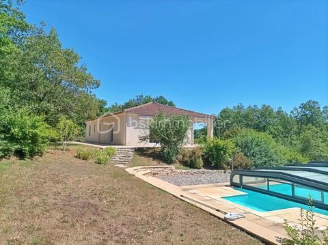   ? Maison � vendre � Salviac � Vue dominante, piscine, d�pendances et terrain de 9 529 m� Maison - 6 pi�ce(s) - 132 m�