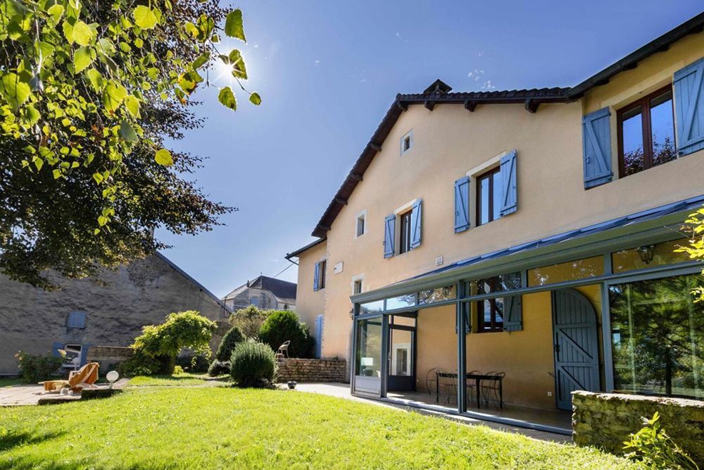 � vendre  Propri�t�/ch�teau Le Fied (39800)