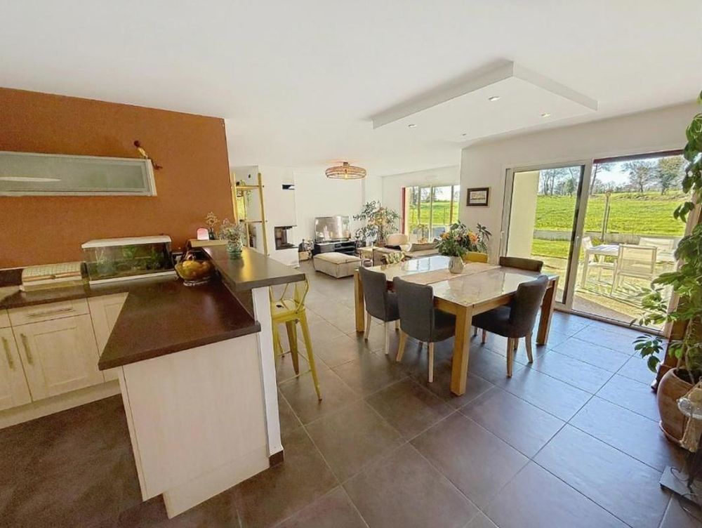 � vendre  Maison Ploeren (56880)