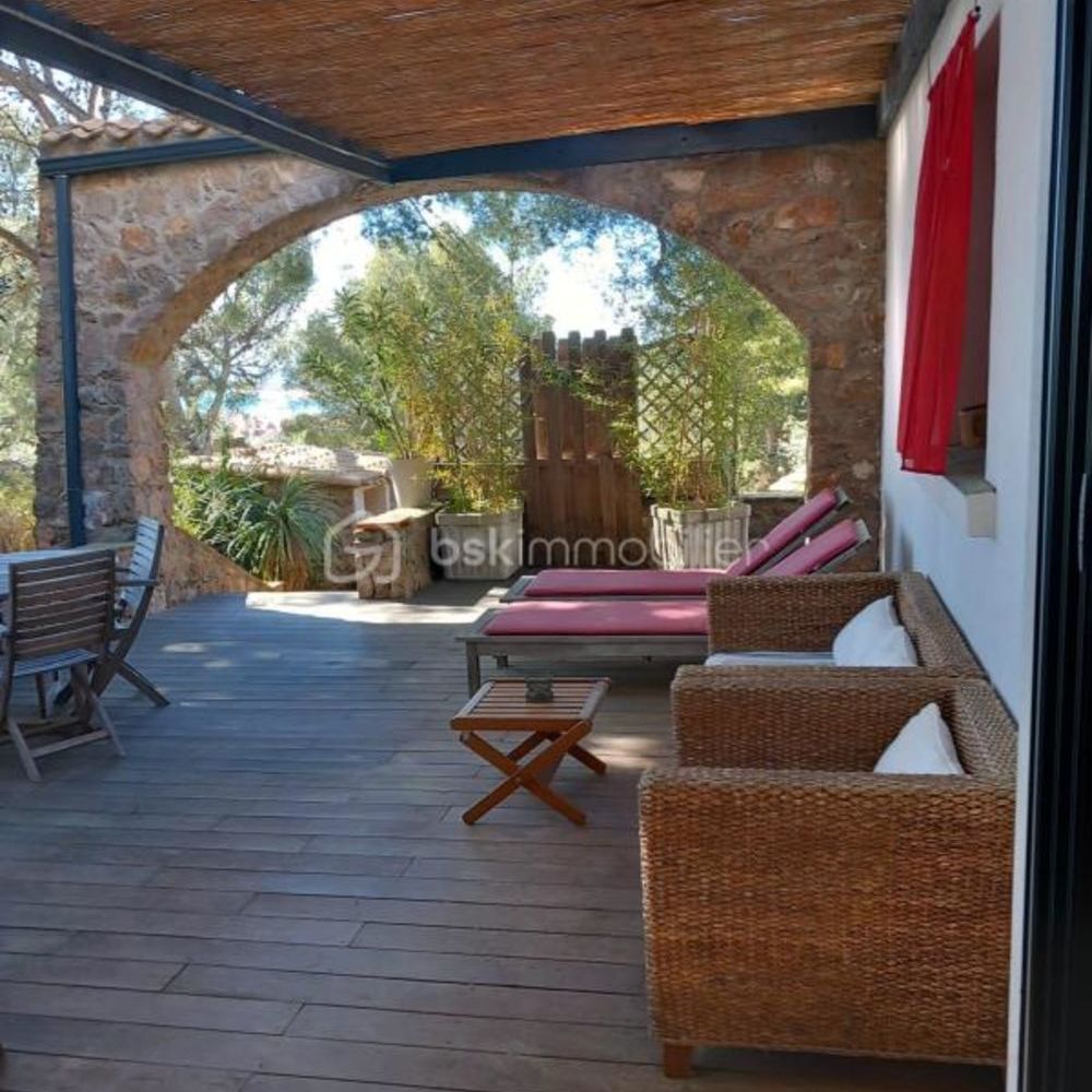 � vendre  Propri�t�/ch�teau S�te (34200)