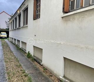  Immeuble � vendre 10 pi�ces 250 m�