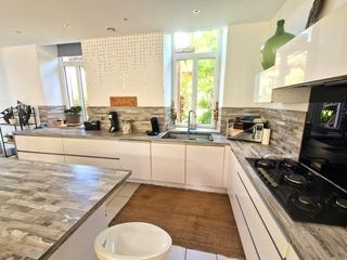  Maison � vendre 9 pi�ces 261 m�