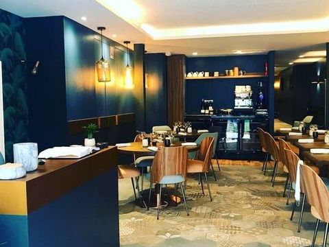 Magnifique restaurant bistronomique plein centre ville de MACON (71) 198000 71000 Macon