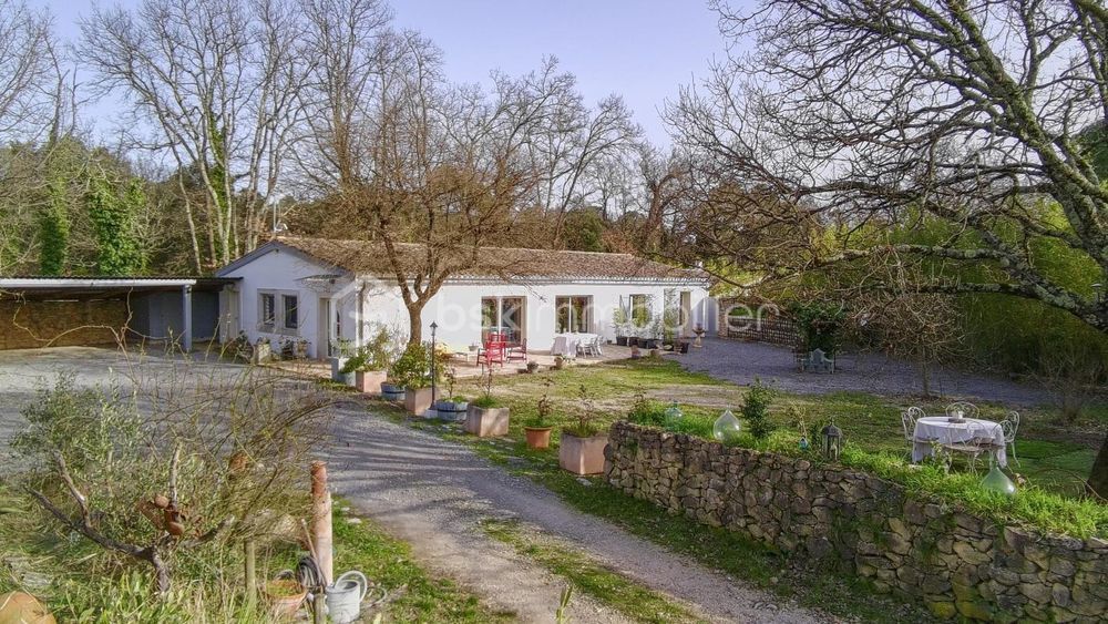 � vendre  Villa Sauteyrargues (34270)