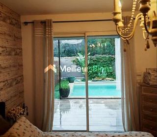  Villa � vendre 8 pi�ces 164 m�