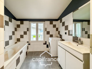  Immeuble � vendre 123 m�