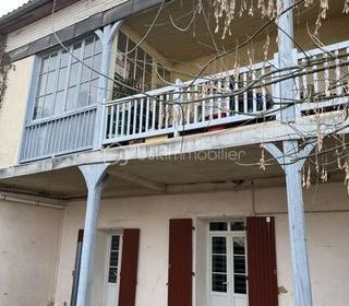  Immeuble � vendre 15 + pi�ces 309 m�